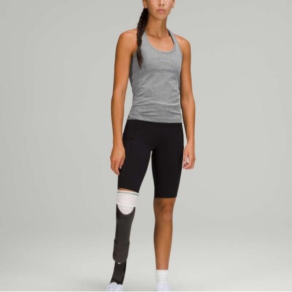 lululemon athletica Gray Fitted Sleeveless Tank Top with Scoop Neck - Picture 3 of 8